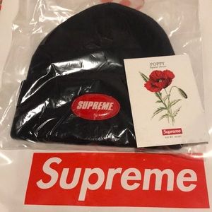 Supreme SS18 Patch Beanie NAVY